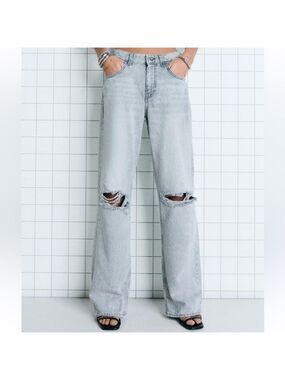 Design Lab Lord & Taylor Light Blue wide Leg Jeans distressed high waist size 31